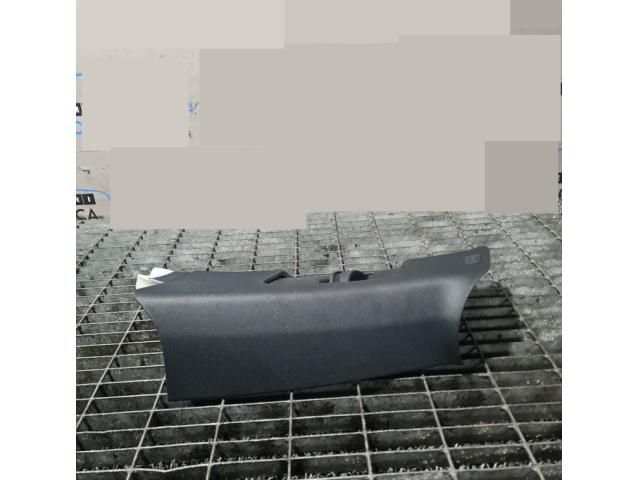 bontott AUDI Q7 Biztonsági Öv Magasság Állító