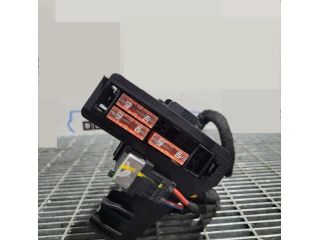 bontott AUDI Q7 Biztosítéktábla Utastér