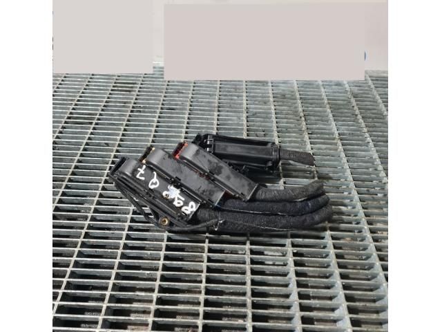 bontott AUDI Q7 Biztosítéktábla Utastér