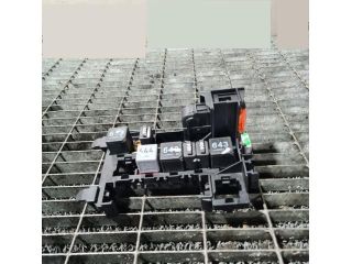 bontott AUDI Q7 Biztosítéktábla Utastér