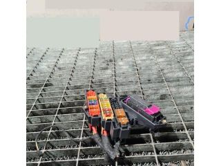 bontott AUDI Q7 Biztosítéktábla Utastér