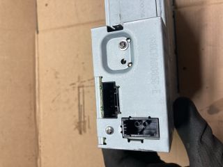 bontott AUDI Q7 CD / DVD Tár