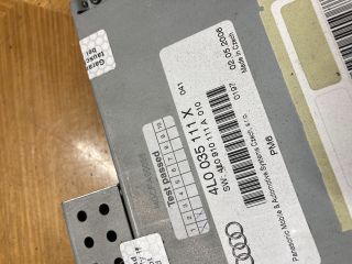 bontott AUDI Q7 CD / DVD Tár