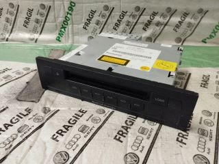 bontott AUDI Q7 CD / DVD Tár