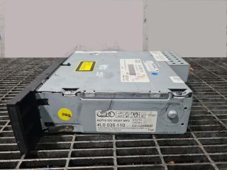 bontott AUDI Q7 CD / DVD Tár