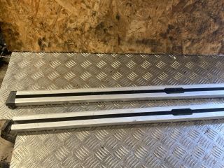 bontott AUDI Q7 Csomagrögzítő