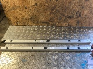 bontott AUDI Q7 Csomagrögzítő