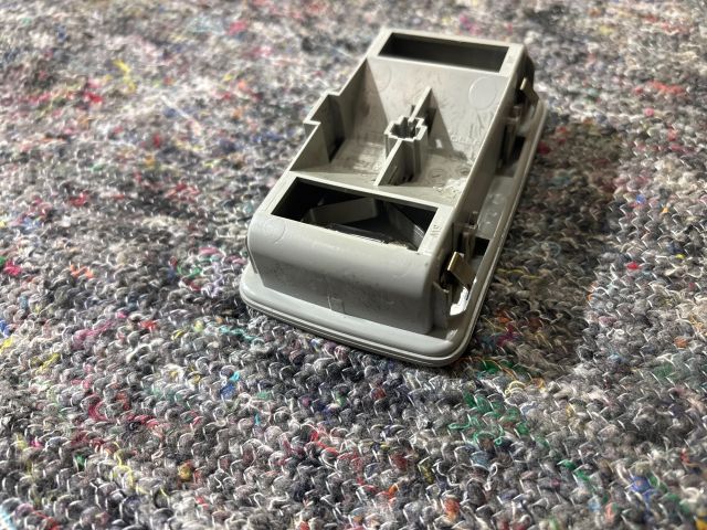 bontott AUDI Q7 Csomagtér Világítás