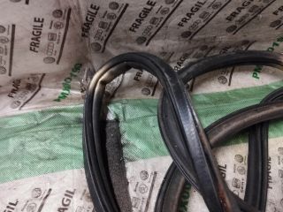 bontott AUDI Q7 Csomagtérajtó Gumikéder