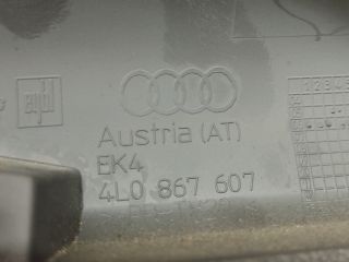 bontott AUDI Q7 Csomagtérajtó Kárpit