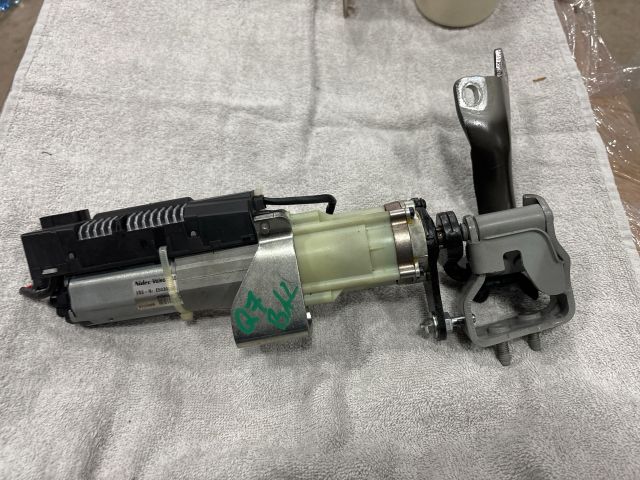 bontott AUDI Q7 Csomagtérajtó Motor