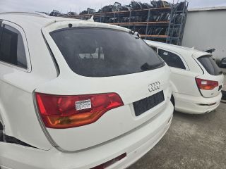 bontott AUDI Q7 Csomagtérajtó (Üres lemez)