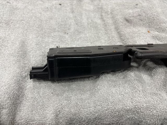 bontott AUDI Q7 Csomagtérajtó Zárszerkezet