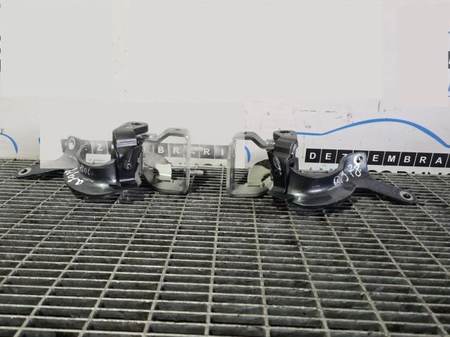 bontott AUDI Q7 Csomagtérajtó Zsanér