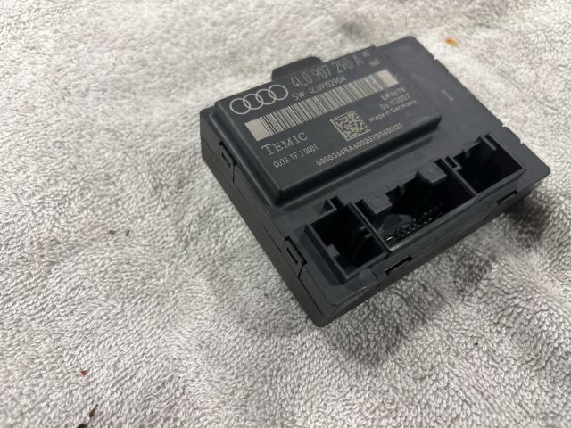 bontott AUDI Q7 Elektronika (Magában)