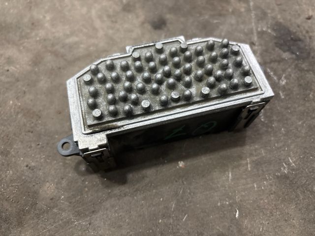 bontott AUDI Q7 Előtét Ellenállás Fűtőmotor