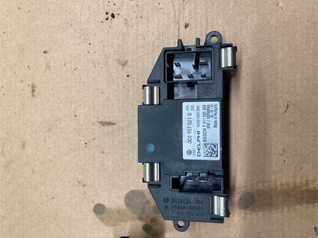 bontott AUDI Q7 Előtét Ellenállás Fűtőmotor