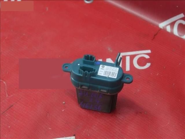 bontott AUDI Q7 Előtét Ellenállás Fűtőmotor