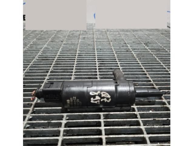 bontott AUDI Q7 Első Ablakmosó Szivattyú