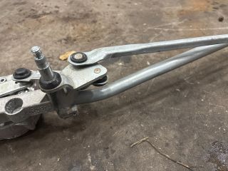 bontott AUDI Q7 Első Ablaktörlő Motor