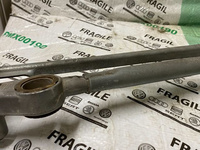 bontott AUDI Q7 Első Ablaktörlő Szerkezet