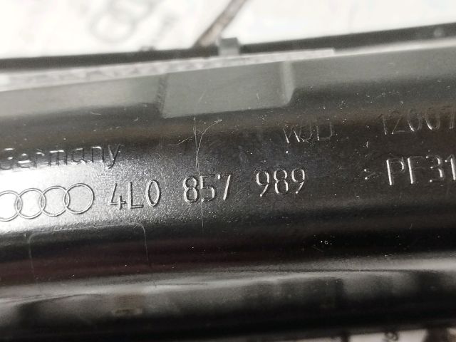 bontott AUDI Q7 Első Hamutartó