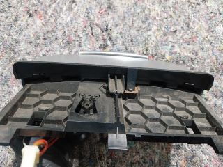 bontott AUDI Q7 Első Hamutartó