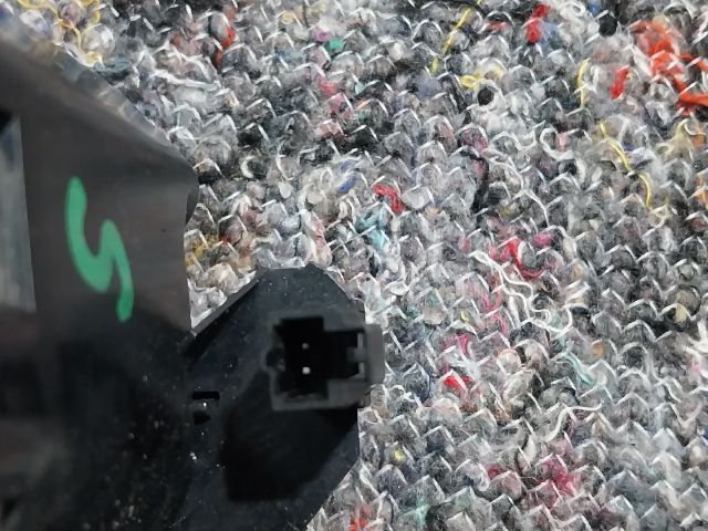 bontott AUDI Q7 Első Hamutartó