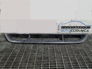 bontott AUDI Q7 Első Lökhárító Díszléc