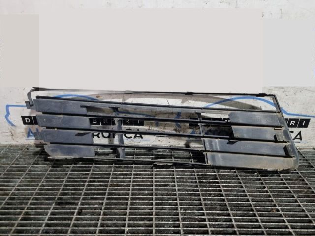 bontott AUDI Q7 Első Lökhárító Díszléc