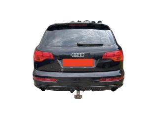 bontott AUDI Q7 Első Lökhárító Merevítő (Fém)