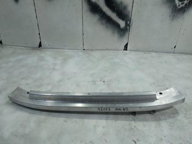 bontott AUDI Q7 Első Lökhárító Merevítő (Fém)