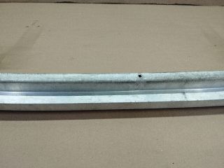 bontott AUDI Q7 Első Lökhárító Merevítő (Fém)