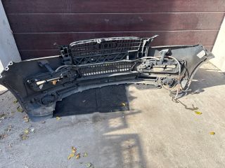 bontott AUDI Q7 Első Lökhárító (Részeivel)