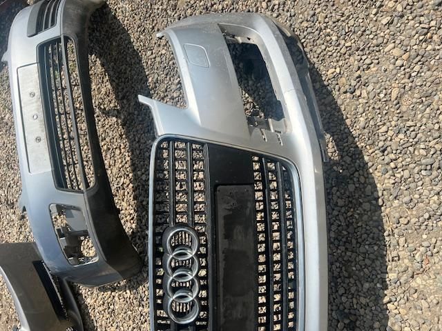 bontott AUDI Q7 Első Lökhárító (Részeivel)