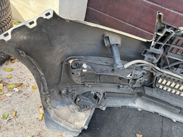 bontott AUDI Q7 Első Lökhárító (Részeivel)