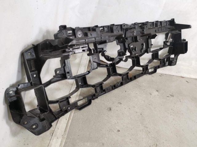 bontott AUDI Q7 Első Lökhárító Tartó Felső