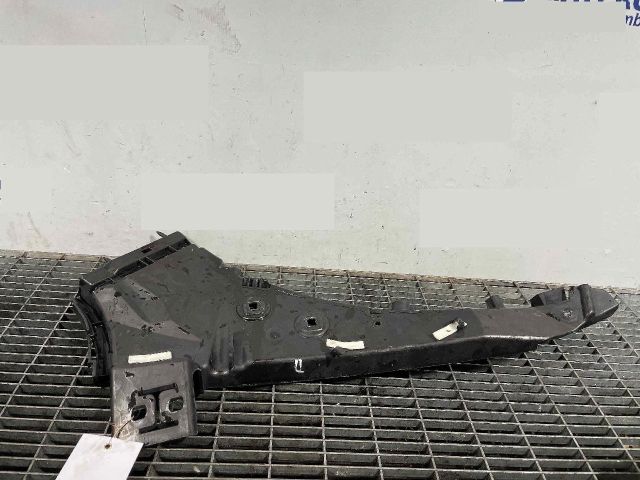 bontott AUDI Q7 Első Lökhárító Tartó Felső