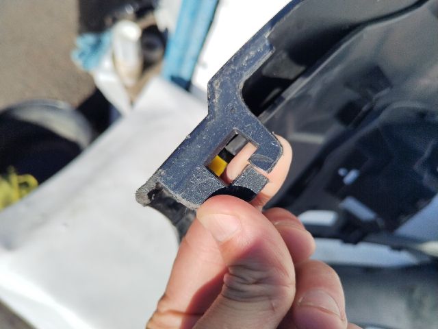 bontott AUDI Q7 Első Lökhárító (Üresen)