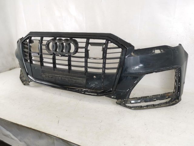 bontott AUDI Q7 Első Lökhárító (Üresen)