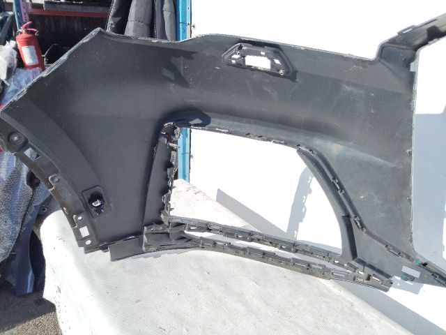 bontott AUDI Q7 Első Lökhárító (Üresen)