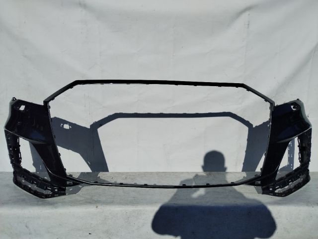 bontott AUDI Q7 Első Lökhárító (Üresen)