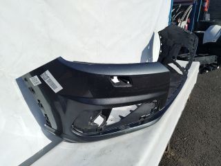 bontott AUDI Q7 Első Lökhárító (Üresen)