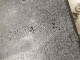 bontott AUDI Q7 Első Tároló Rekesz