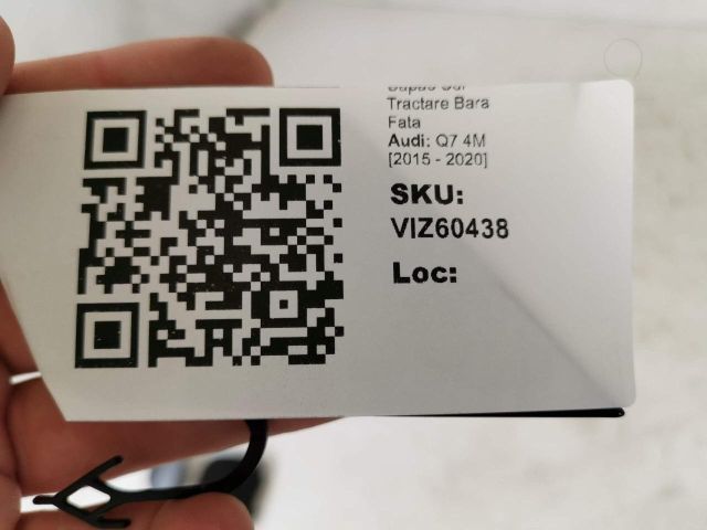 bontott AUDI Q7 Első Vonószem Burkolat