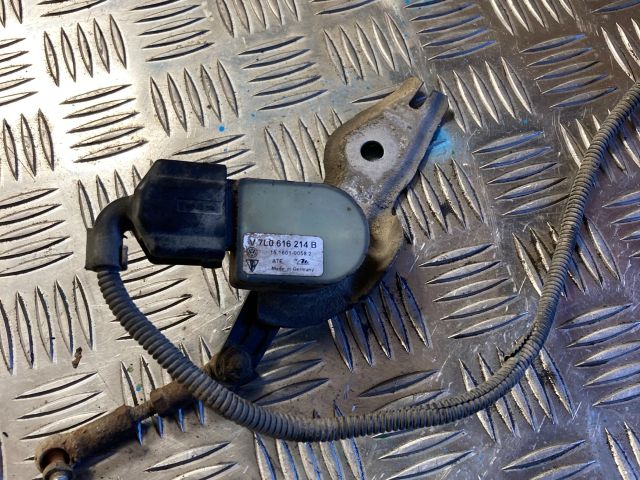 bontott AUDI Q7 Első Xenon Szintszabályzó Jeladó