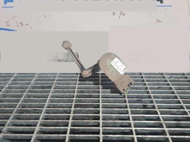 bontott AUDI Q7 Első Xenon Szintszabályzó Jeladó