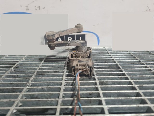 bontott AUDI Q7 Első Xenon Szintszabályzó Jeladó