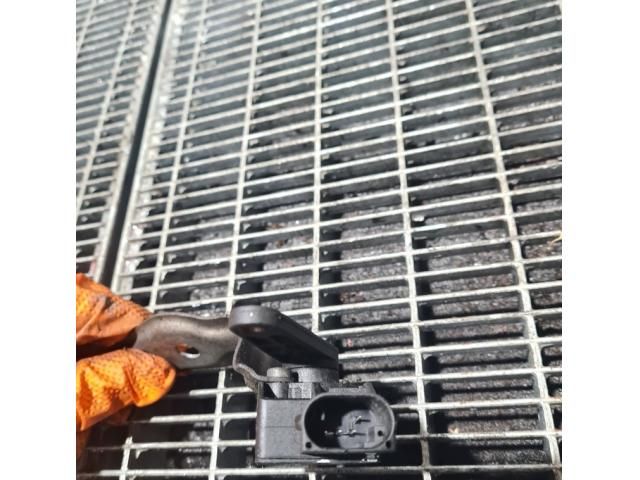 bontott AUDI Q7 Első Xenon Szintszabályzó Jeladó