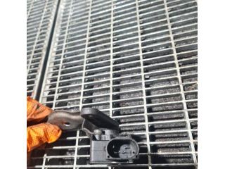 bontott AUDI Q7 Első Xenon Szintszabályzó Jeladó